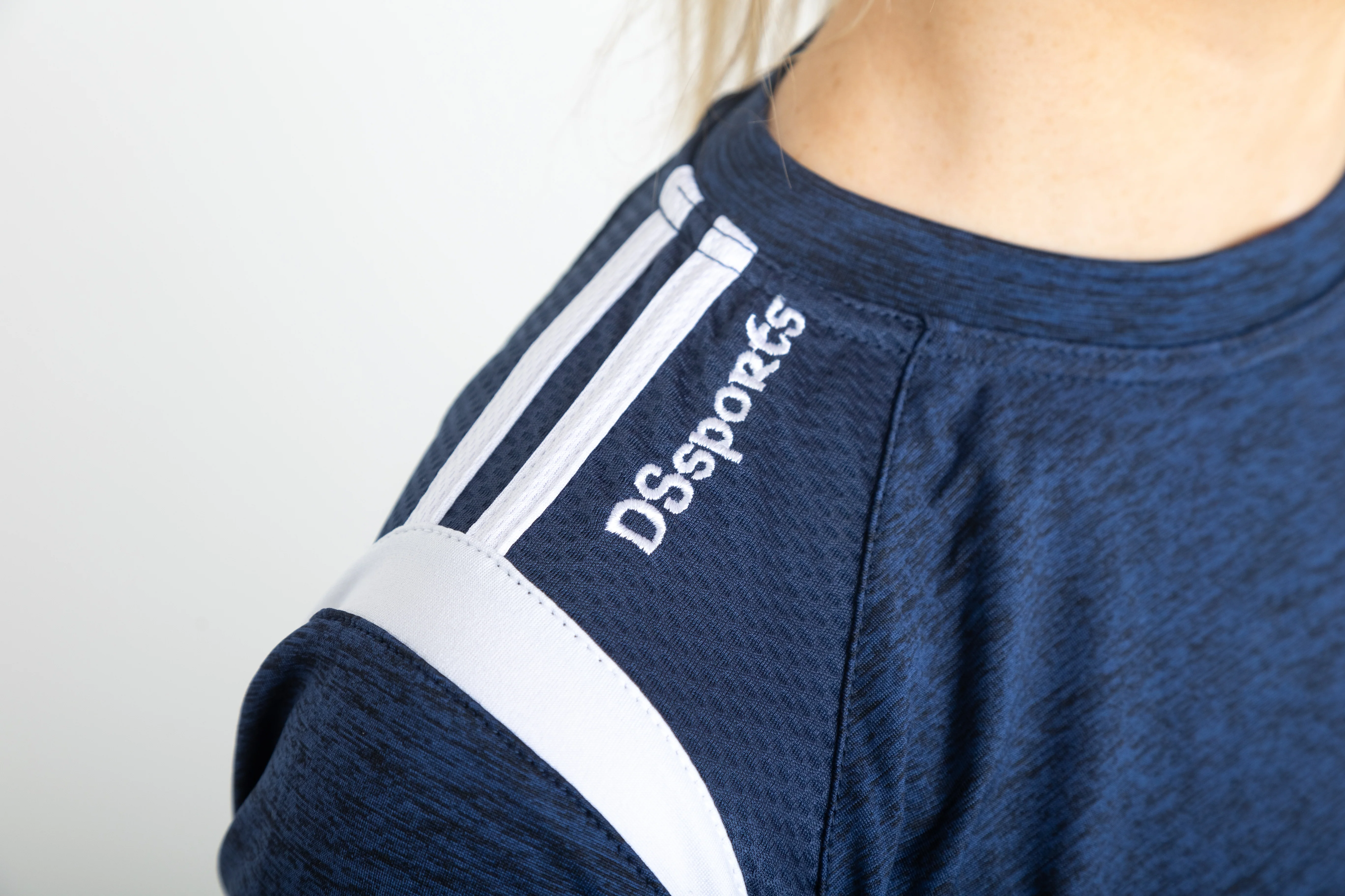 Strike Crew Neck - Navy / White - Image 3